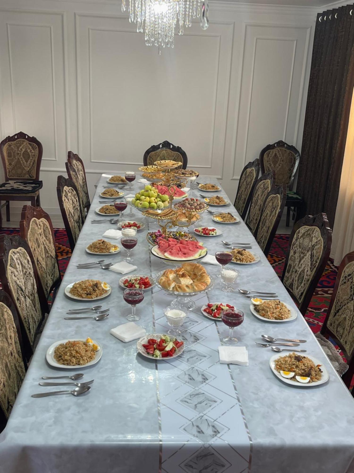 Center Guesthouse Kochkor المظهر الخارجي الصورة