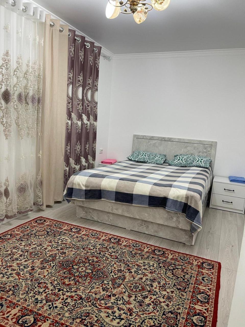 Center Guesthouse Kochkor المظهر الخارجي الصورة