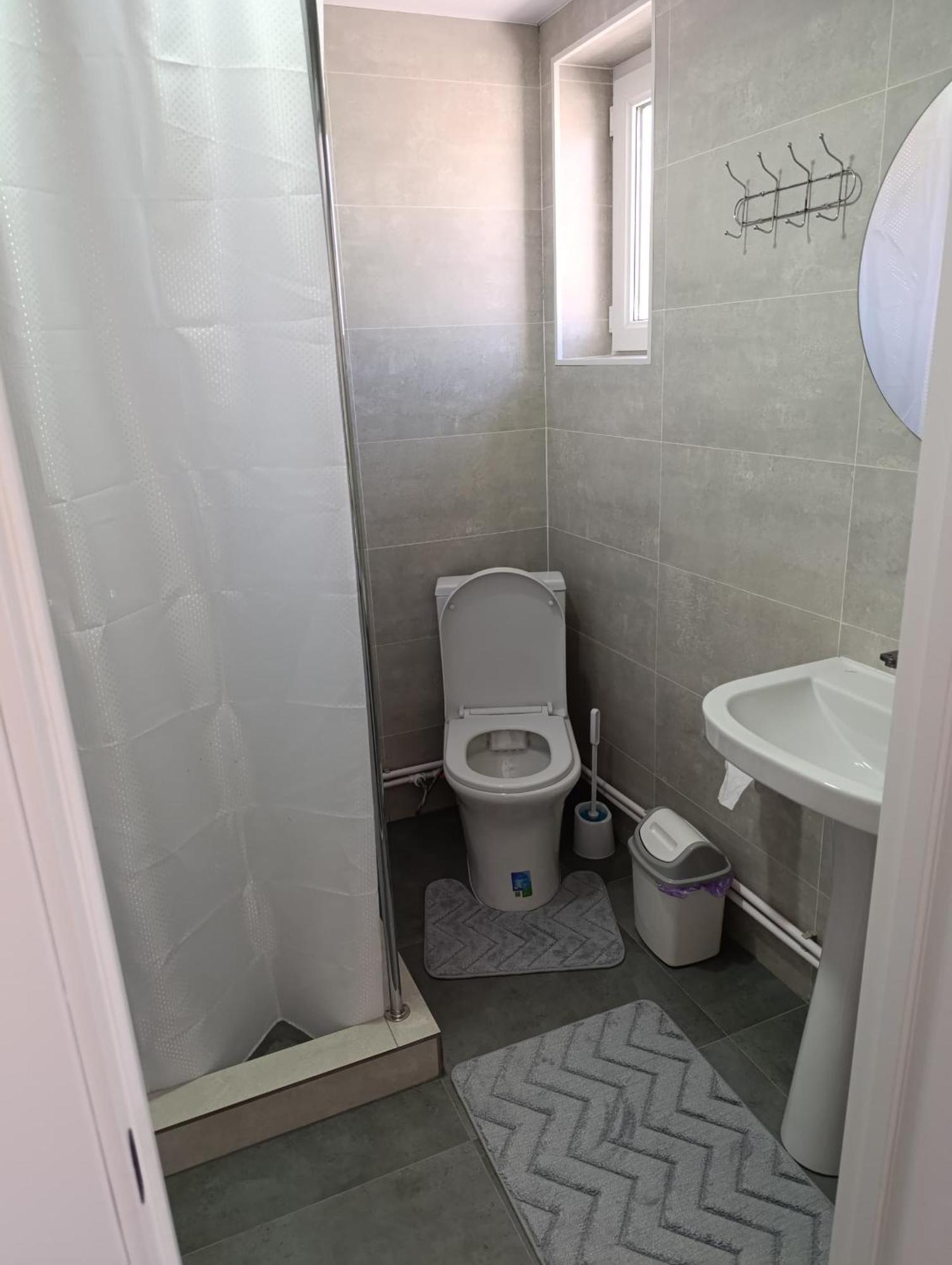 Center Guesthouse Kochkor المظهر الخارجي الصورة